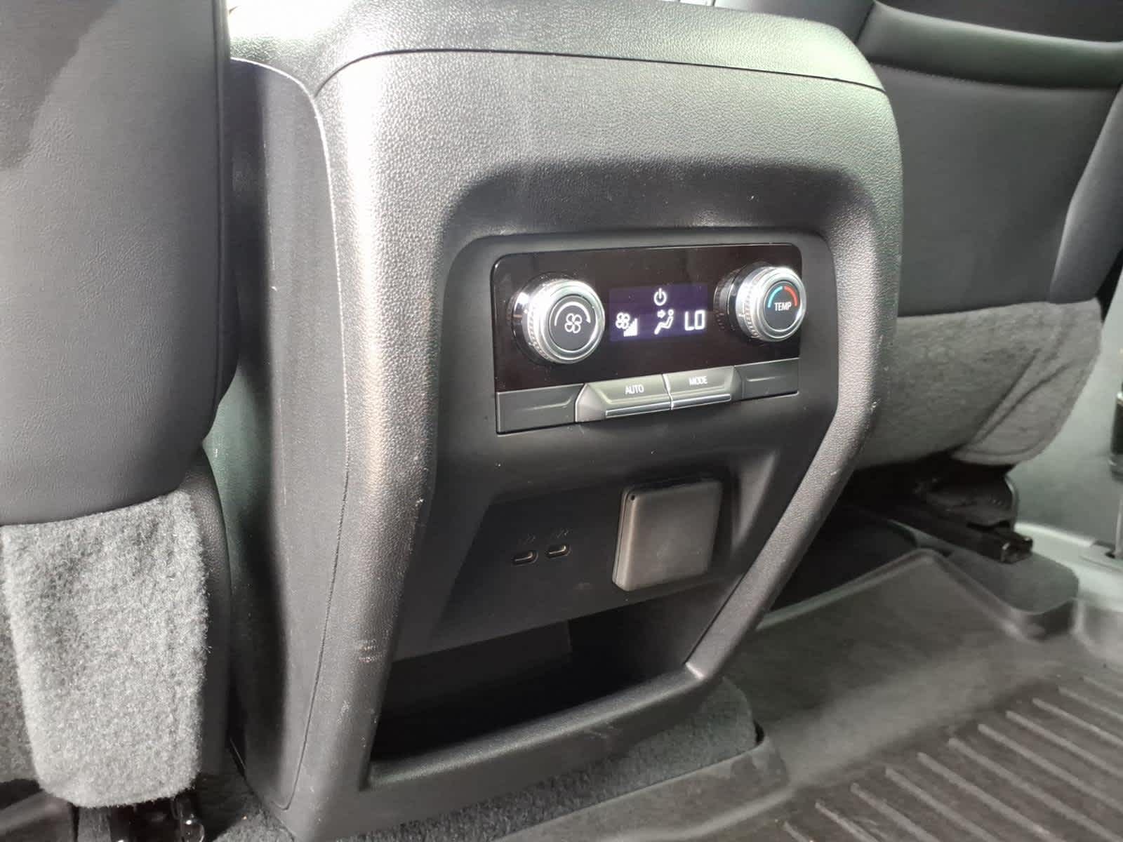 2024 GMC Acadia FWD Elevation