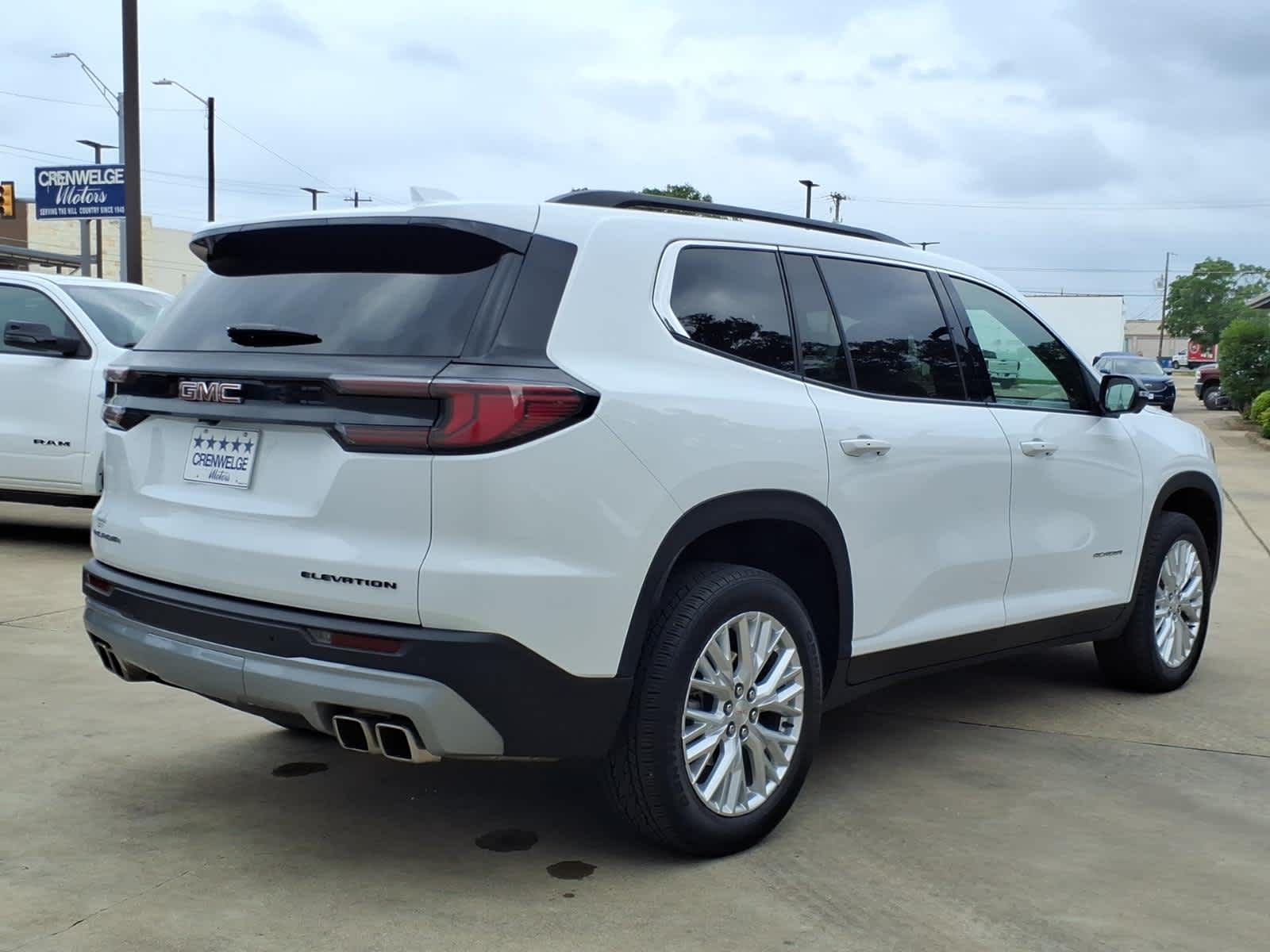 2024 GMC Acadia FWD Elevation