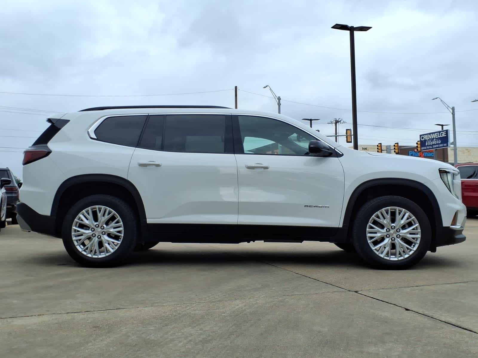 2024 GMC Acadia FWD Elevation
