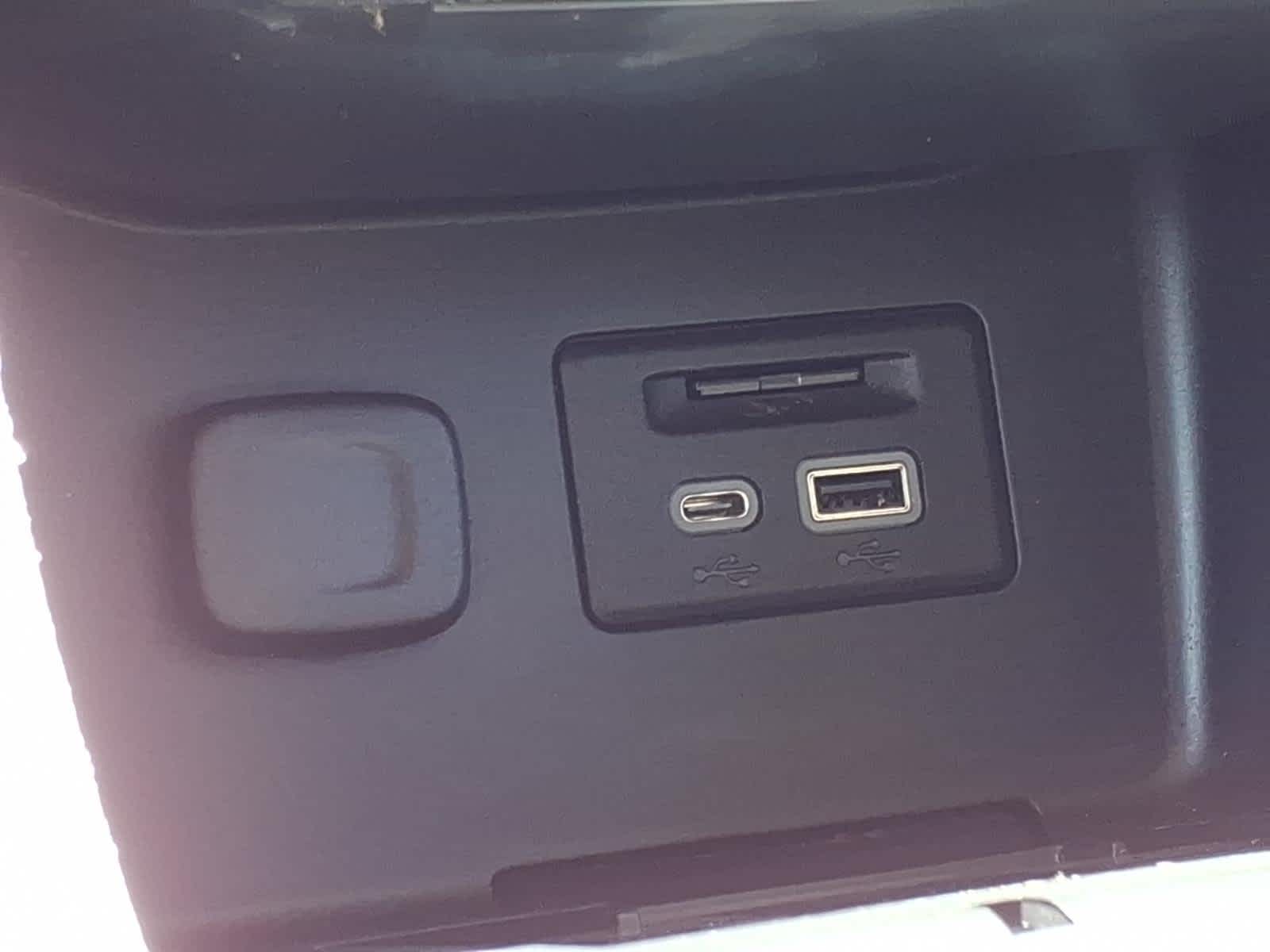 2021 GMC Acadia FWD Denali