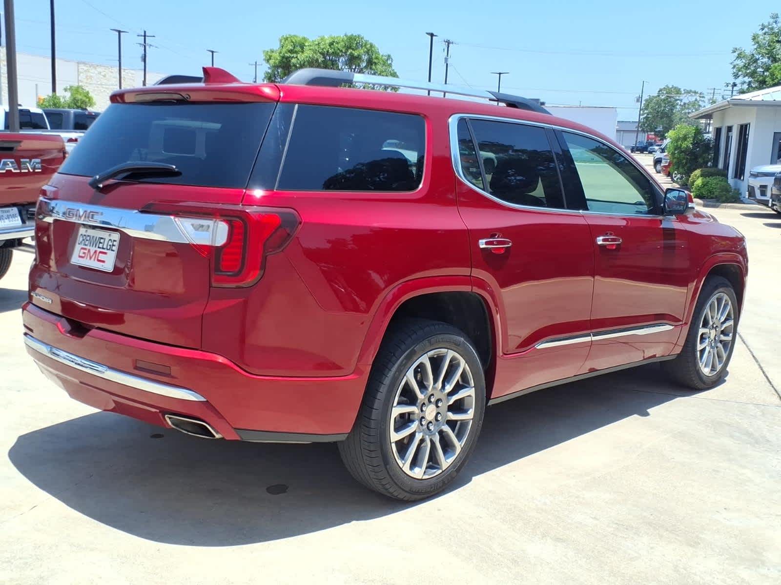 2023 GMC Acadia FWD Denali