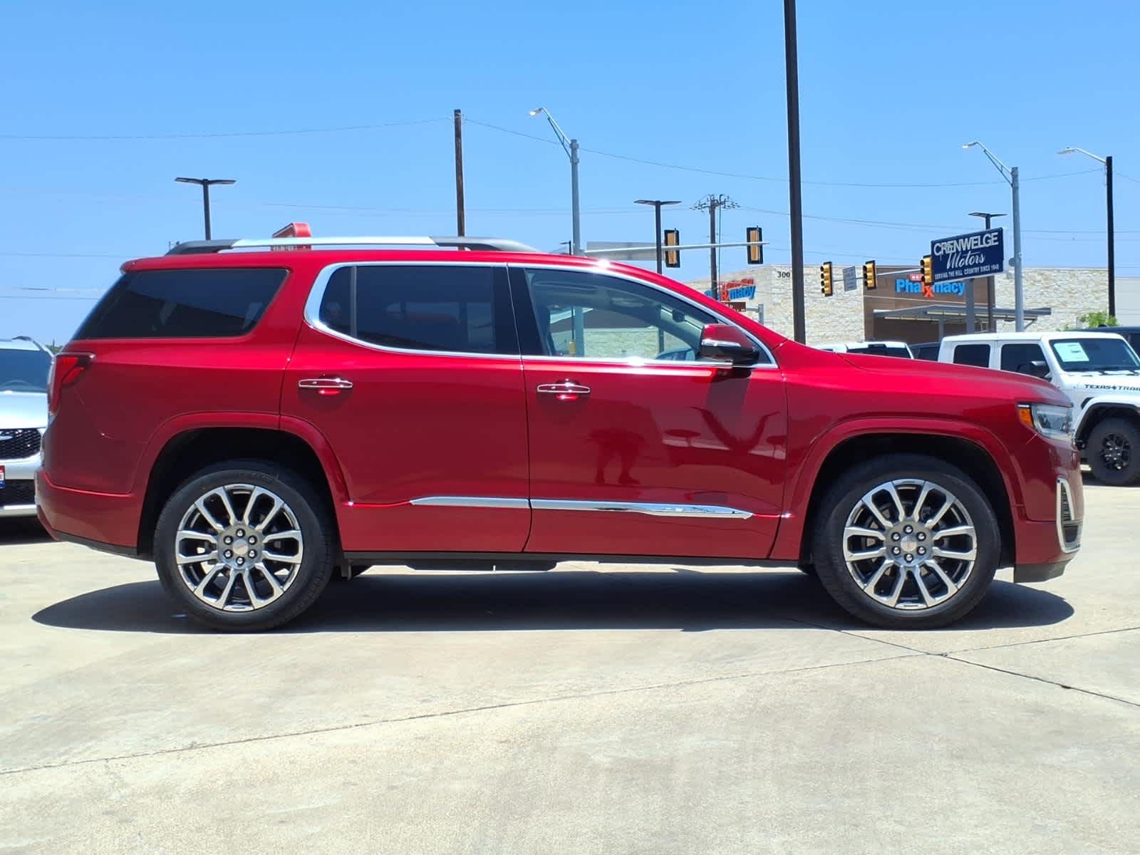 2023 GMC Acadia FWD Denali
