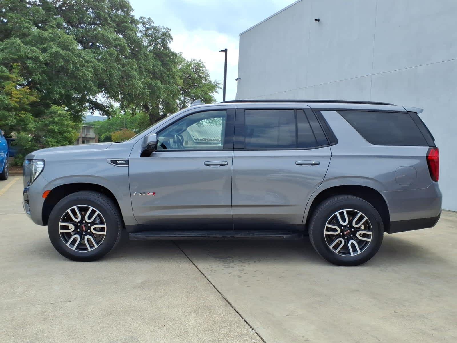 2021 GMC Yukon 4WD AT4