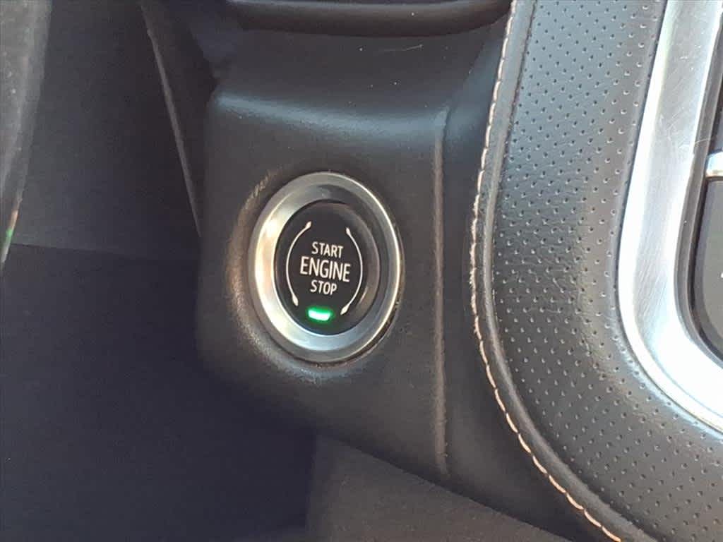 2022 GMC Yukon 4WD AT4