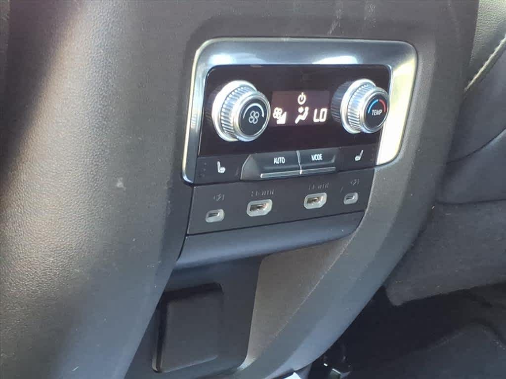 2022 GMC Yukon 4WD AT4