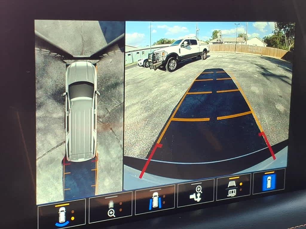 2022 GMC Yukon 4WD AT4