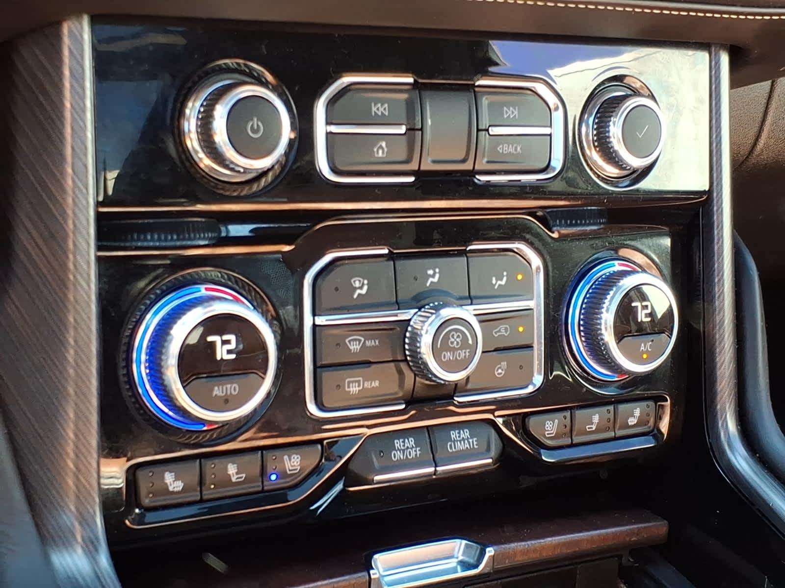 2024 GMC Yukon 4WD Denali Ultimate