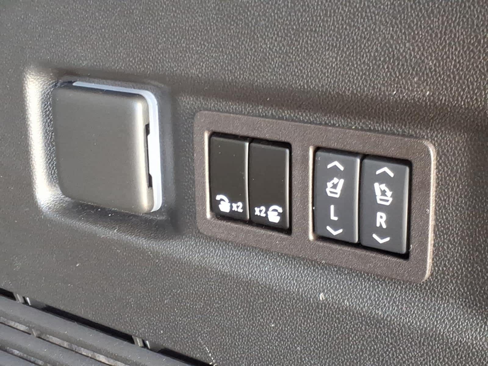 2024 GMC Yukon 4WD Denali Ultimate