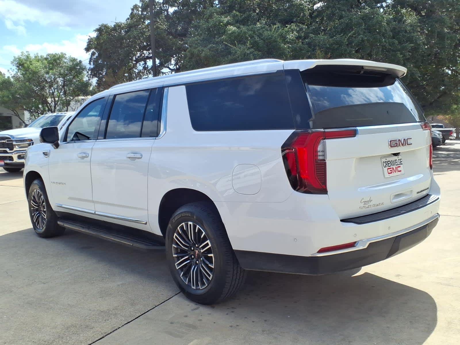 2025 GMC Yukon XL 4WD Elevation
