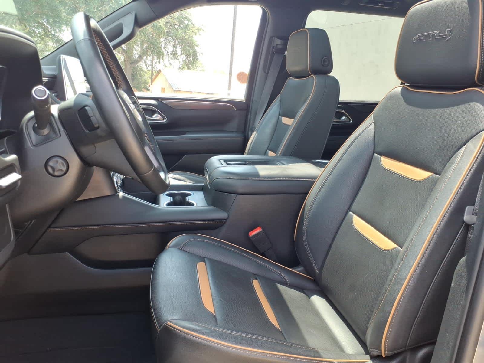 2023 GMC Yukon XL 4WD AT4