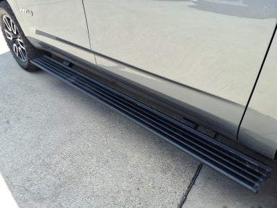 2023 GMC Yukon XL 4WD AT4