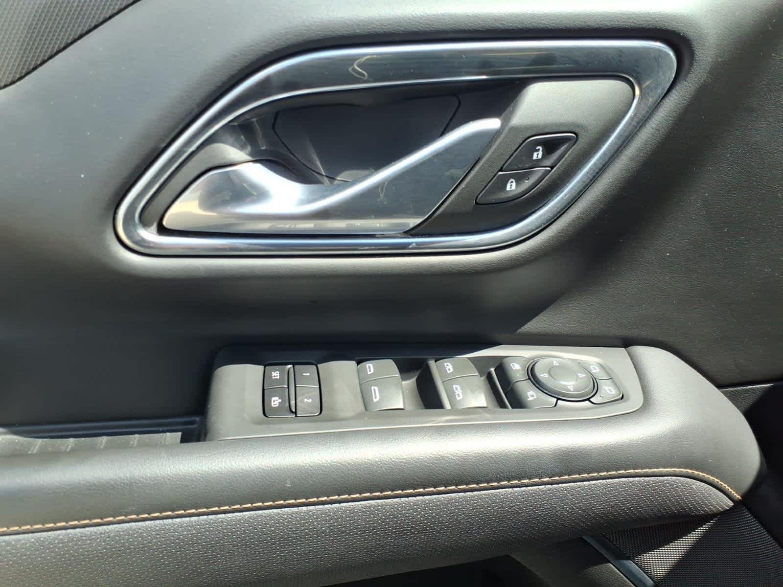 2023 GMC Yukon XL 4WD AT4
