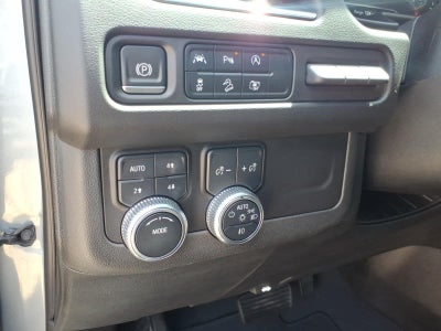 2023 GMC Yukon XL 4WD AT4