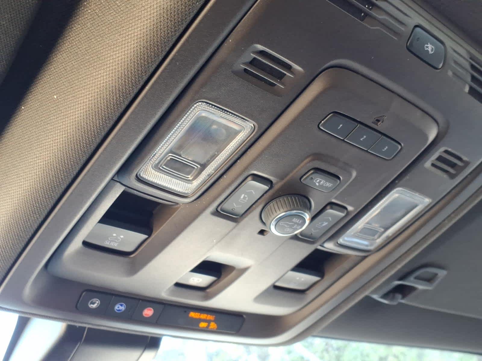 2021 GMC Yukon XL 4WD Denali