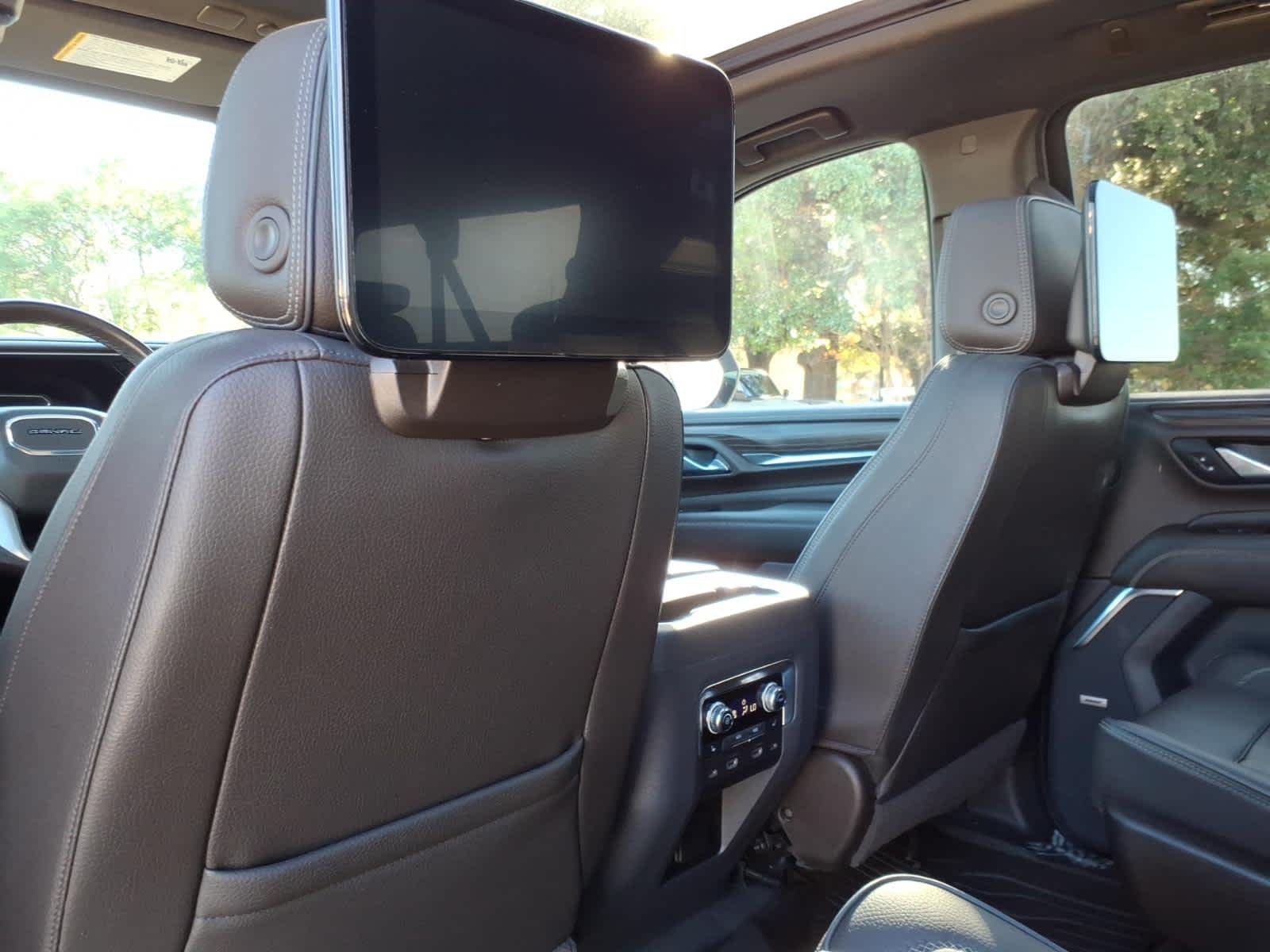 2021 GMC Yukon XL 4WD Denali