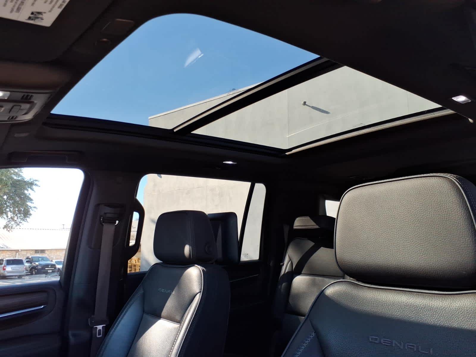 2021 GMC Yukon XL 4WD Denali