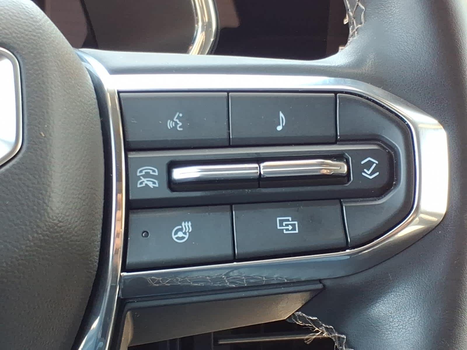 2024 GMC Canyon 4WD Denali