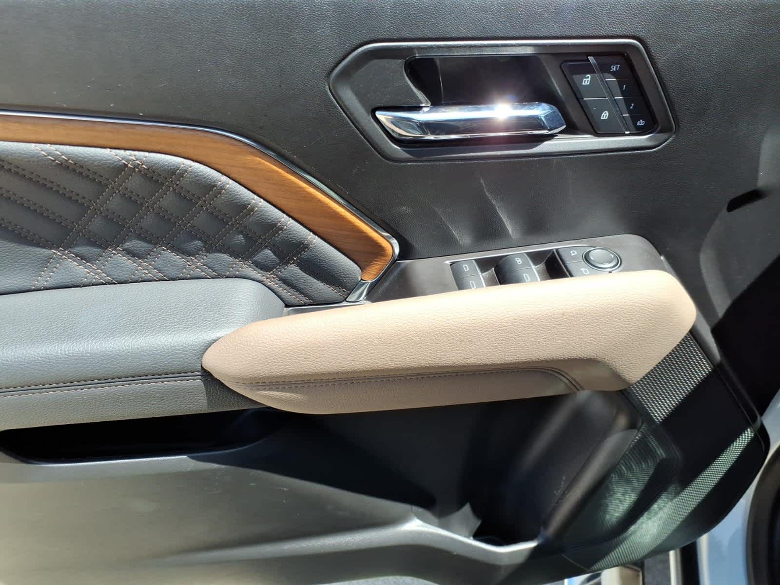 2024 GMC Canyon 4WD Denali