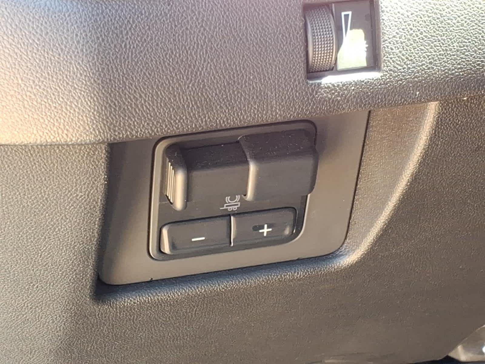 2024 GMC Canyon 4WD Denali