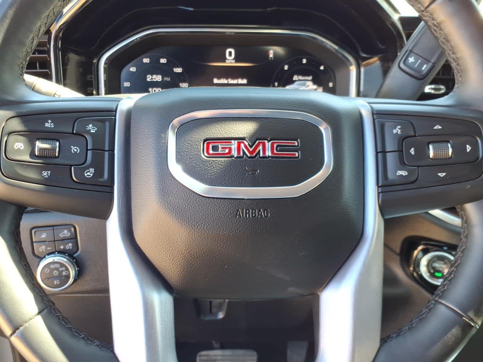 2025 GMC Sierra 1500 4WD Crew Cab Short Box SLT