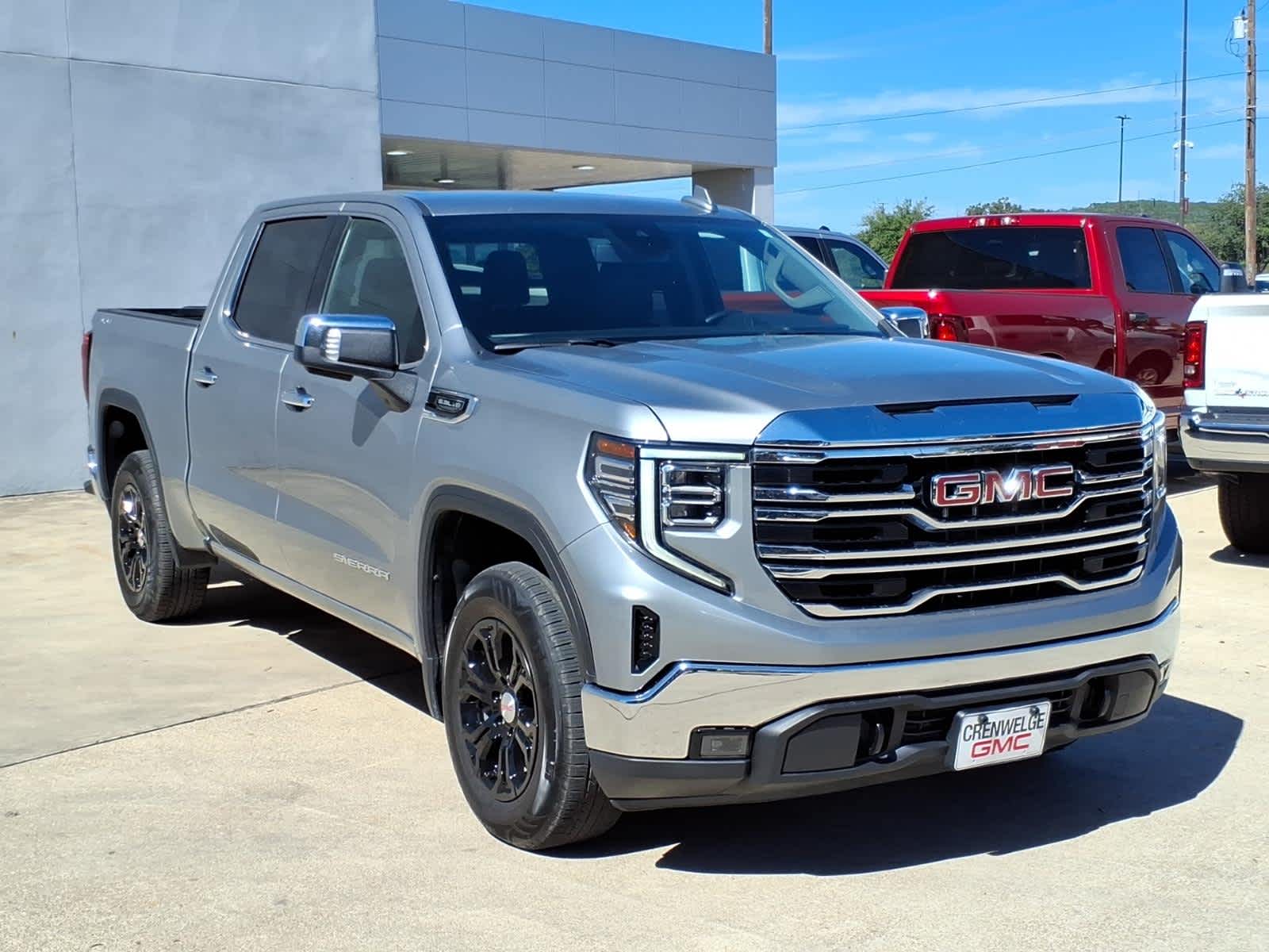 2025 GMC Sierra 1500 4WD Crew Cab Short Box SLT