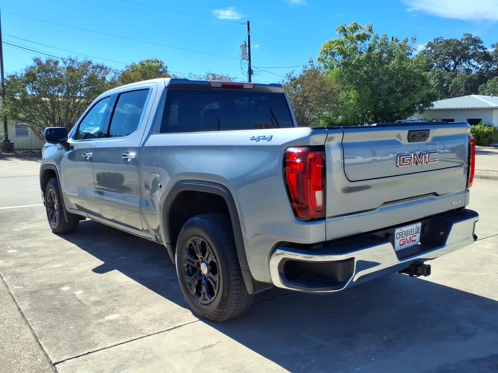 2025 GMC Sierra 1500 4WD Crew Cab Short Box SLT