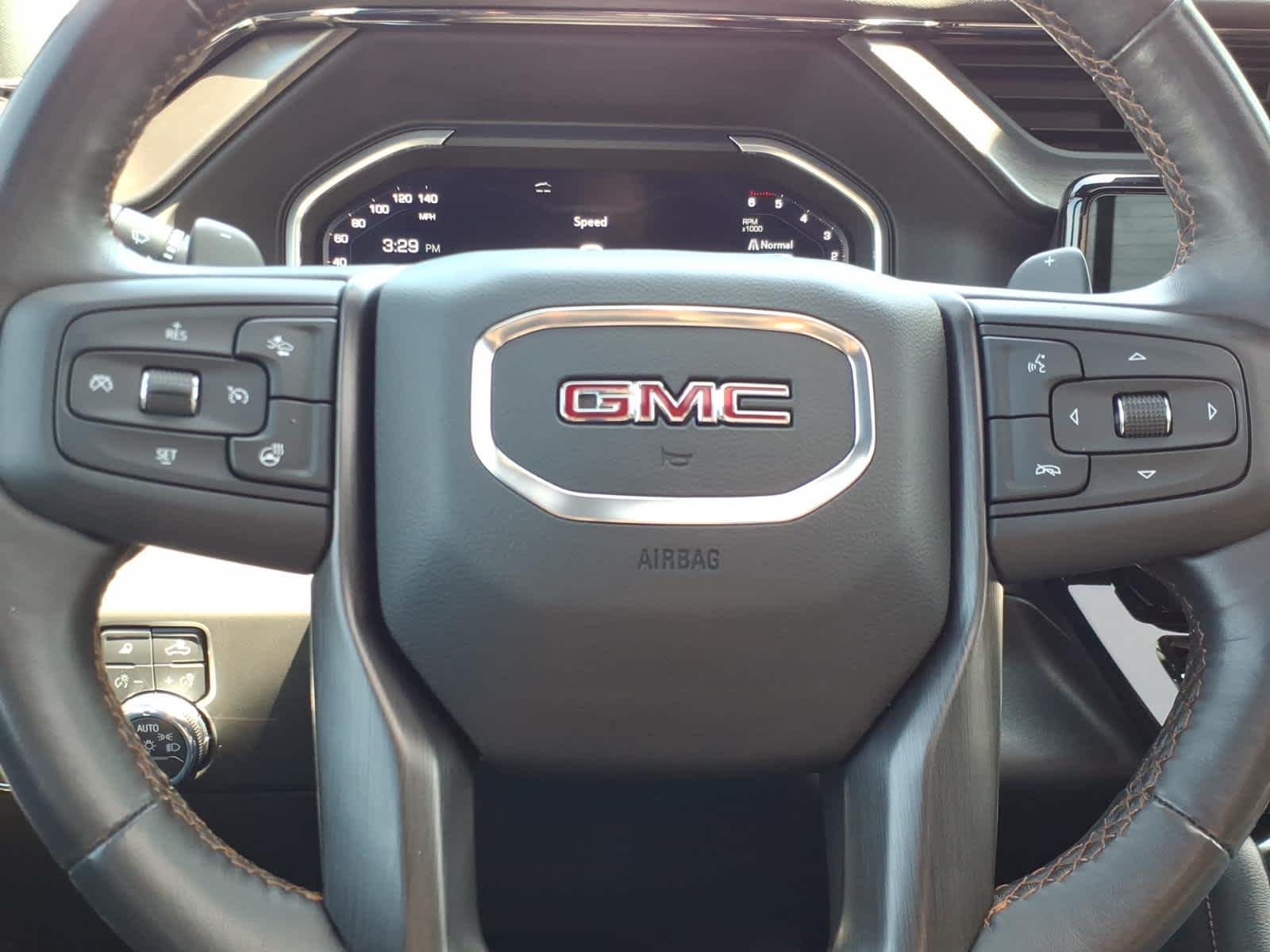 2023 GMC Sierra 1500 4WD Crew Cab Short Box AT4