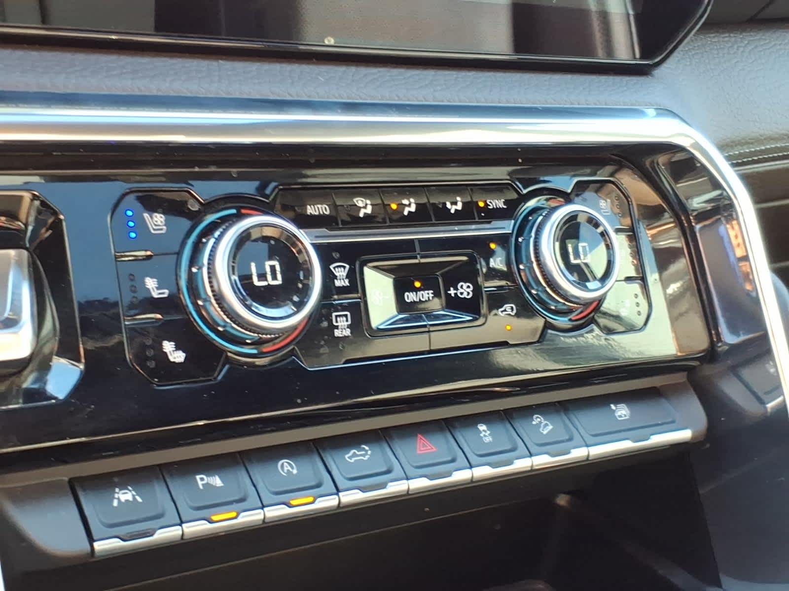 2023 GMC Sierra 1500 4WD Crew Cab Short Box Denali