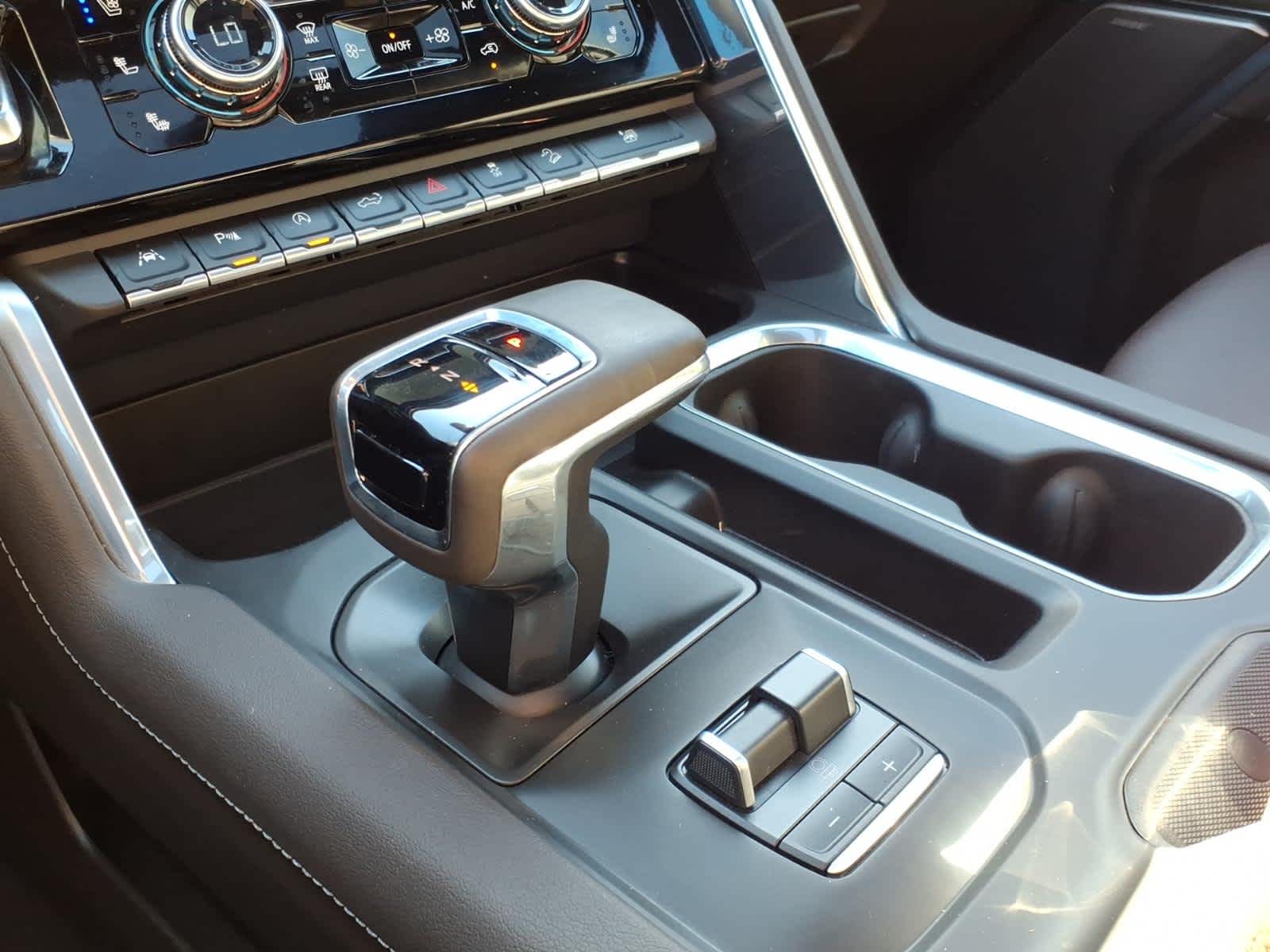 2023 GMC Sierra 1500 4WD Crew Cab Short Box Denali