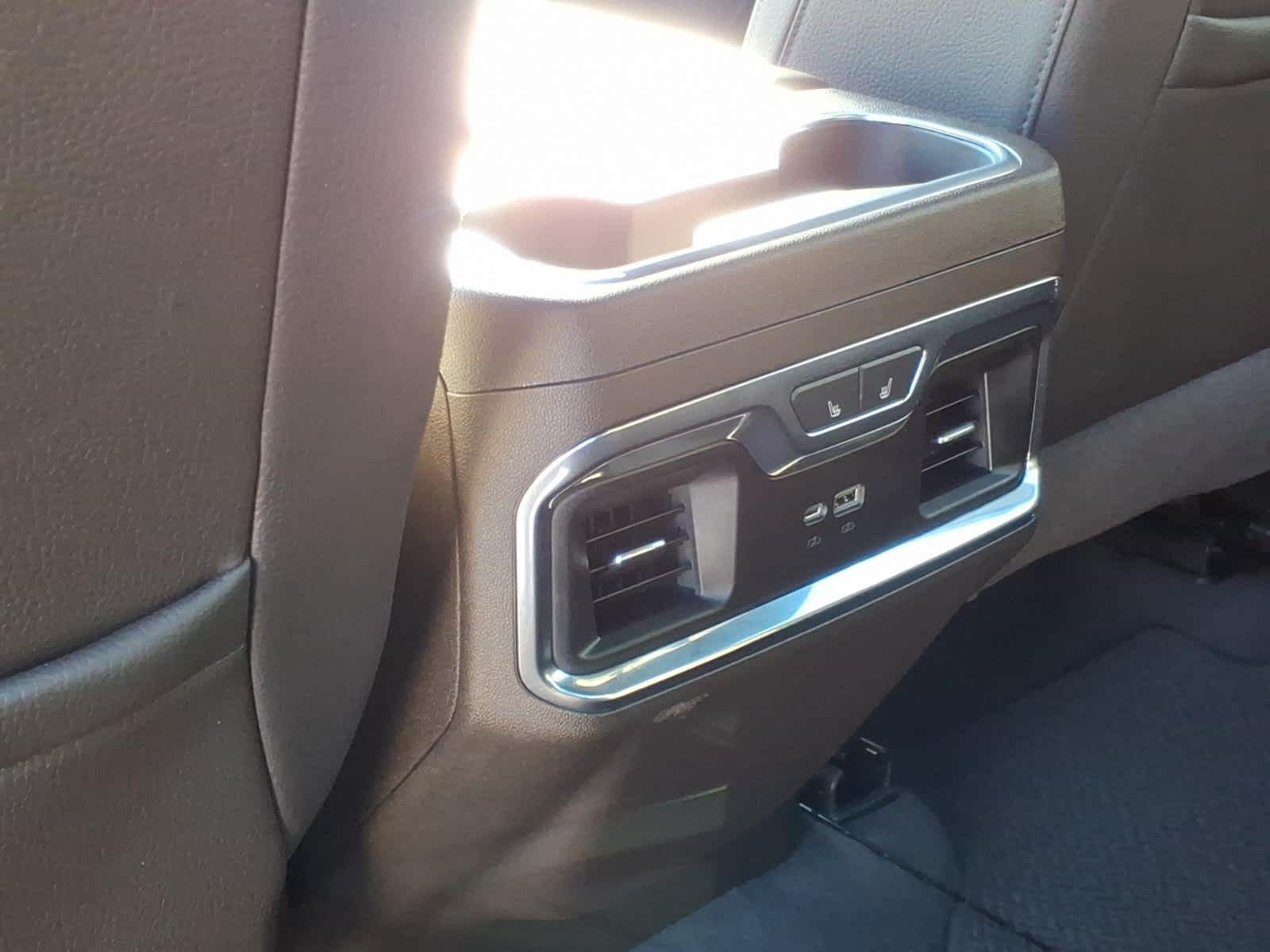 2023 GMC Sierra 1500 4WD Crew Cab Short Box Denali