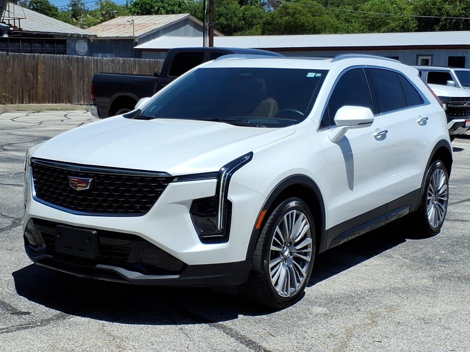 2024 Cadillac XT4 FWD Premium Luxury