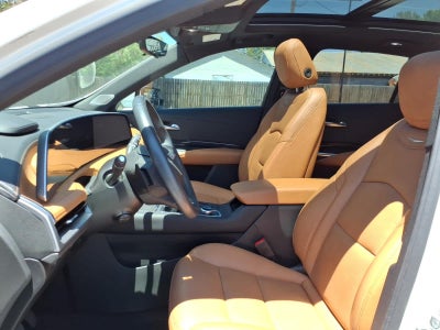 2024 Cadillac XT4 FWD Premium Luxury