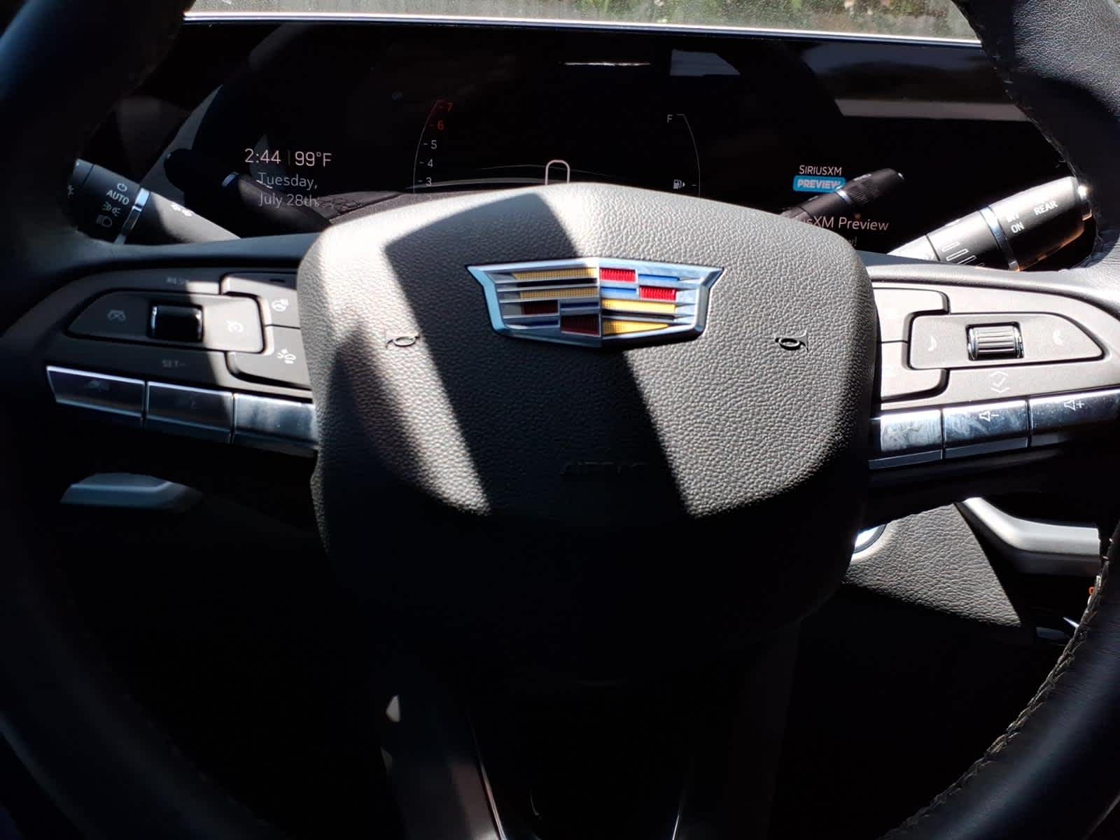 2024 Cadillac XT4 FWD Premium Luxury