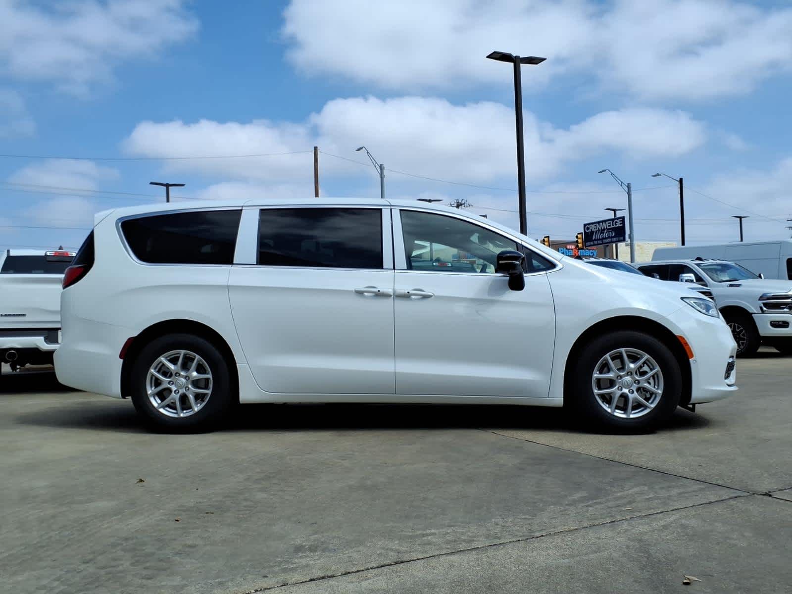 2026 Chrysler Pacifica PACIFICA SELECT