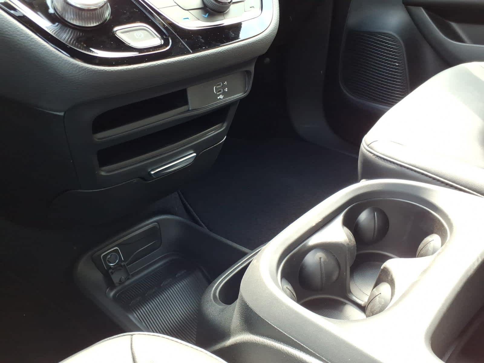 2026 Chrysler Pacifica PACIFICA SELECT