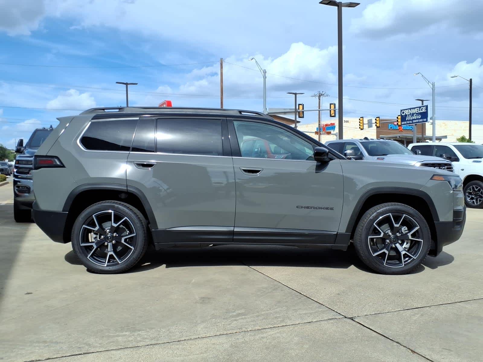 2026 Jeep Cherokee CHEROKEE OVERLAND 4X4