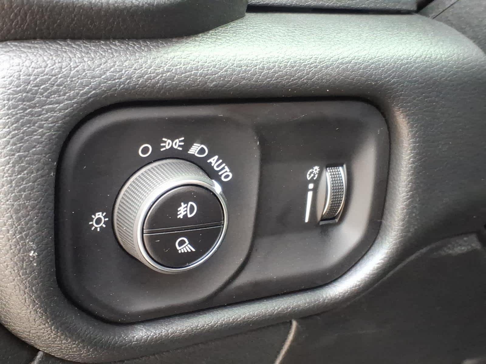 2026 RAM Ram 2500 RAM 2500 WARLOCK CREW CAB 4X4 6'4' BOX