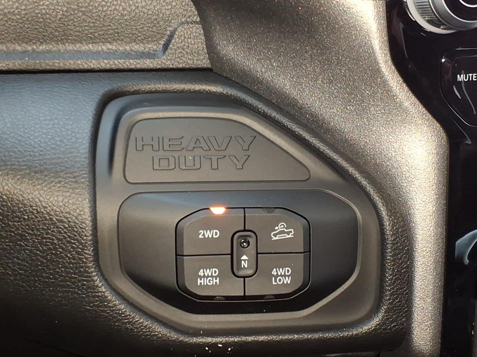 2026 RAM Ram 2500 RAM 2500 WARLOCK CREW CAB 4X4 6'4' BOX