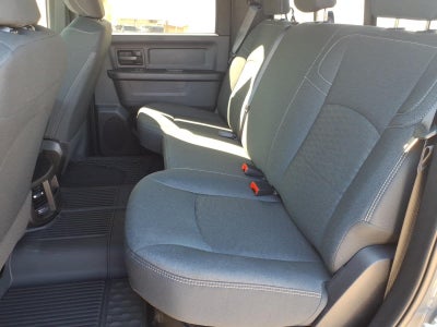 2026 RAM Ram 2500 RAM 2500 BLACK EXPRESS CREW CAB 4X4 6'4' BOX