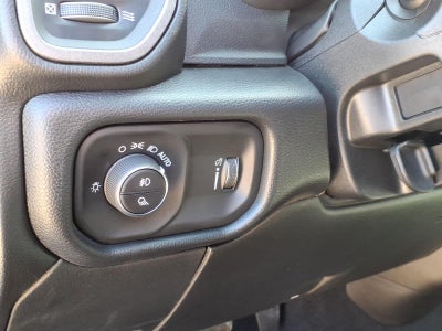 2026 RAM Ram 2500 RAM 2500 BLACK EXPRESS CREW CAB 4X4 6'4' BOX