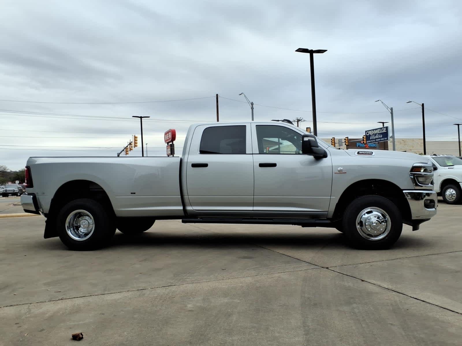 2026 RAM Ram 3500 RAM 3500 TRADESMAN CREW CAB 4X4 8' BOX