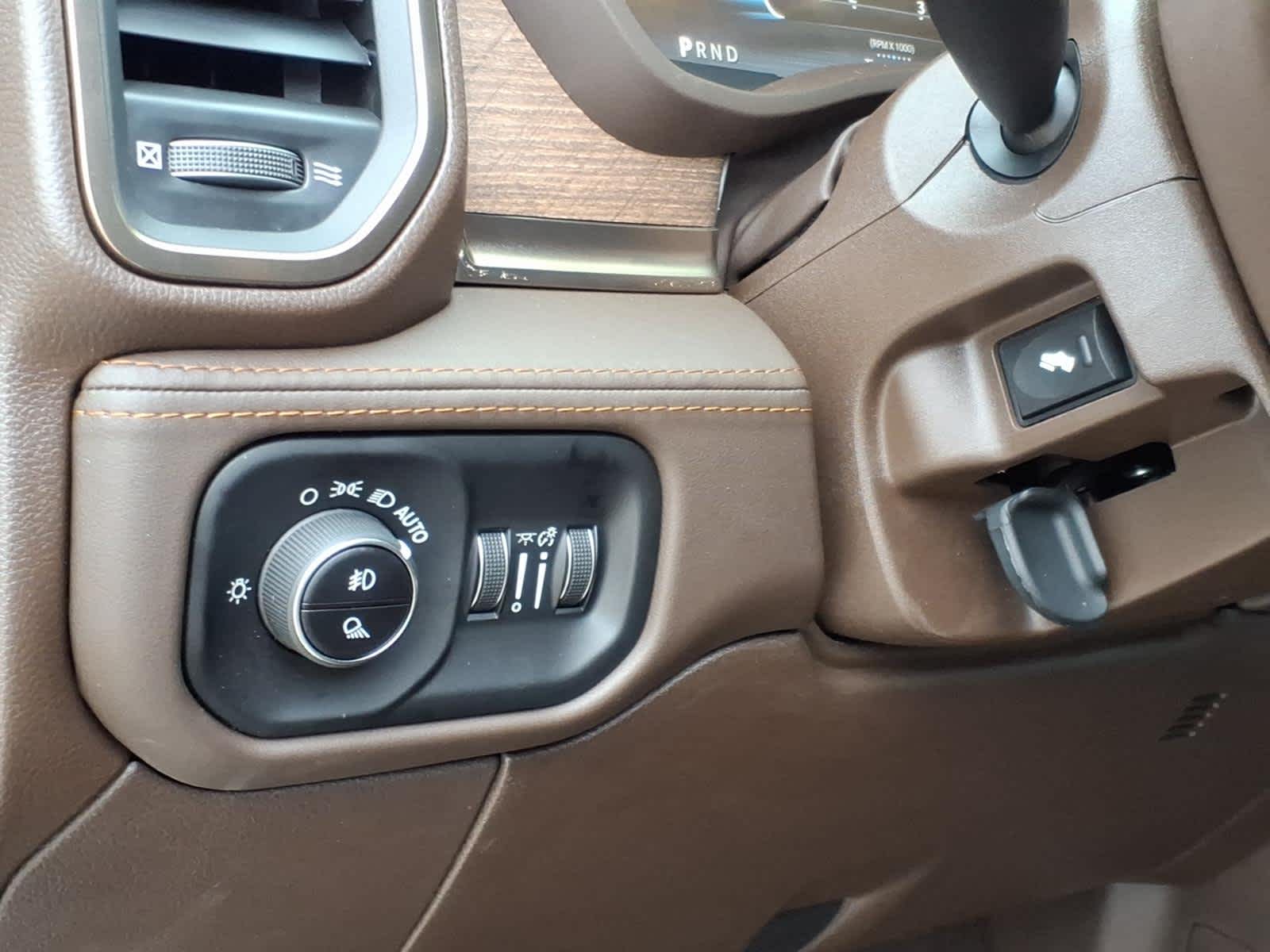 2026 RAM Ram 3500 RAM 3500 LIMITED LONGHORN MEGA CAB 4X4 6'4' BOX