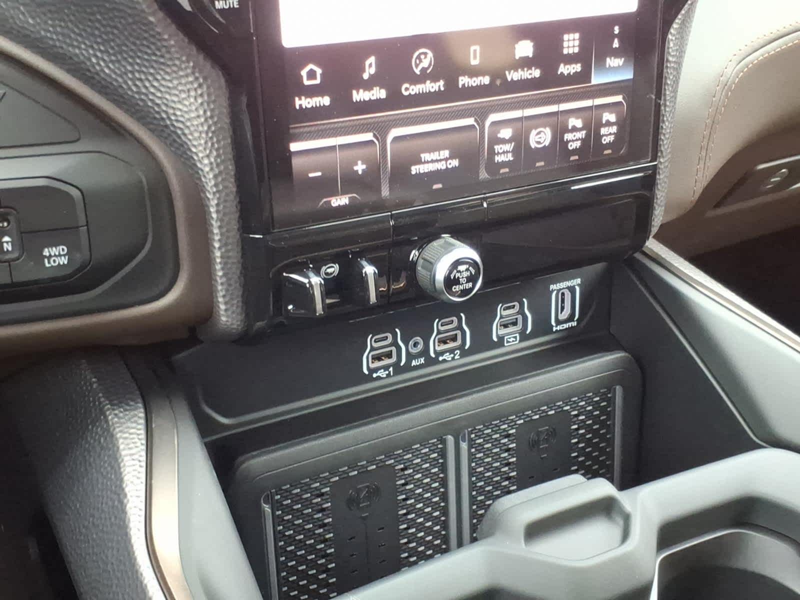 2026 RAM Ram 3500 RAM 3500 LIMITED LONGHORN MEGA CAB 4X4 6'4' BOX