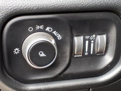 2020 RAM 2500 Tradesman Crew Cab 4X4 6'4' Box