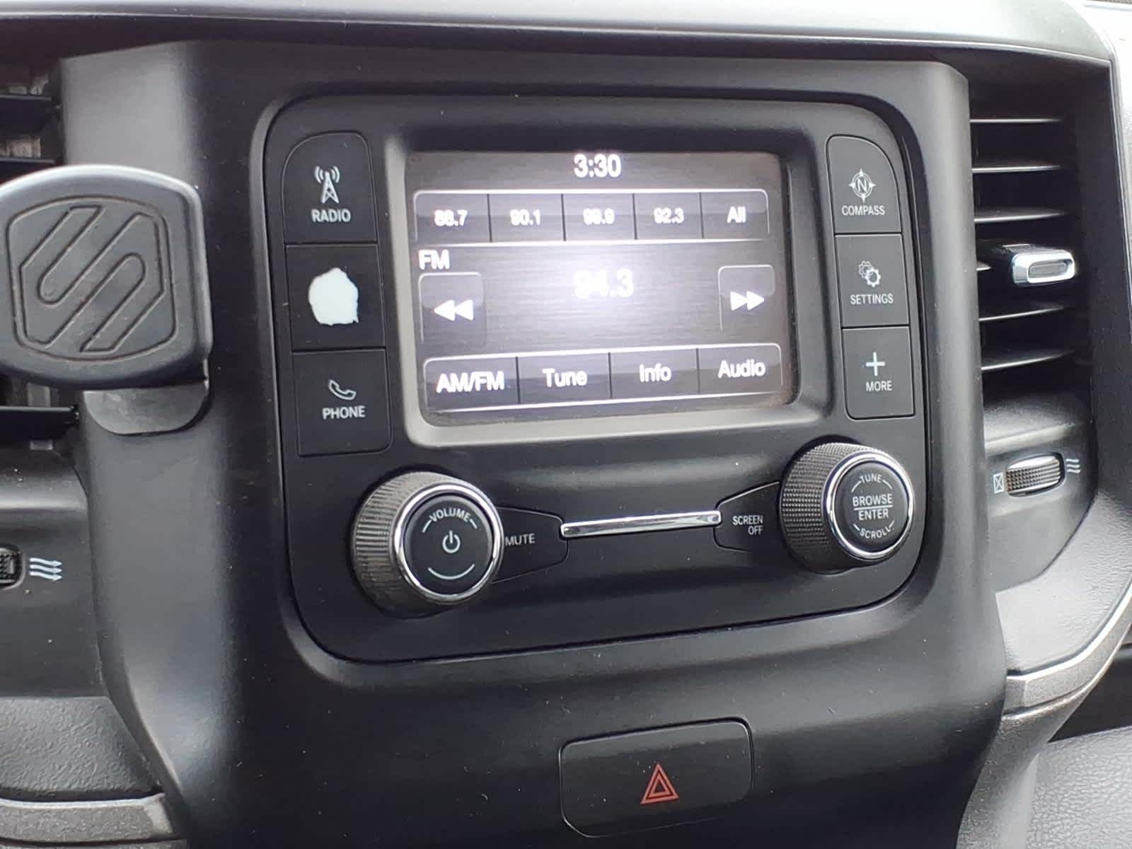 2020 RAM 2500 Tradesman Crew Cab 4X4 6'4' Box