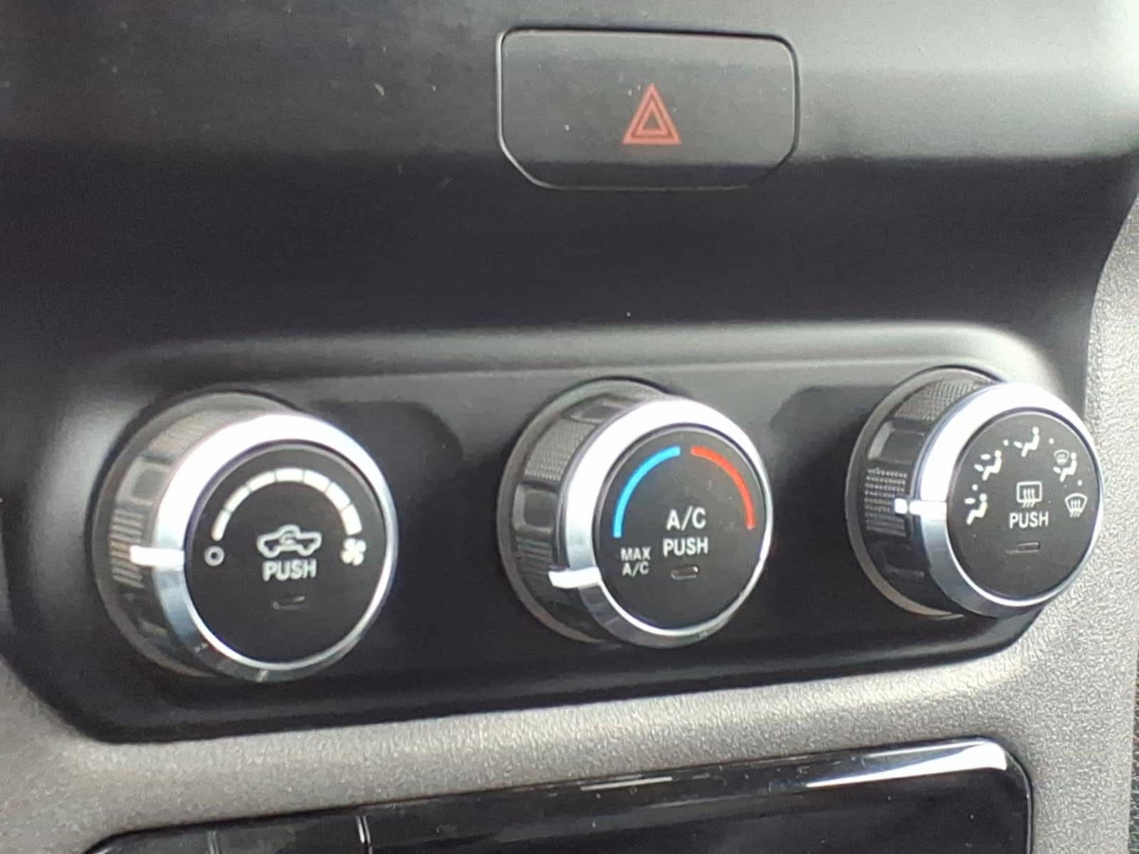 2020 RAM 2500 Tradesman Crew Cab 4X4 6'4' Box