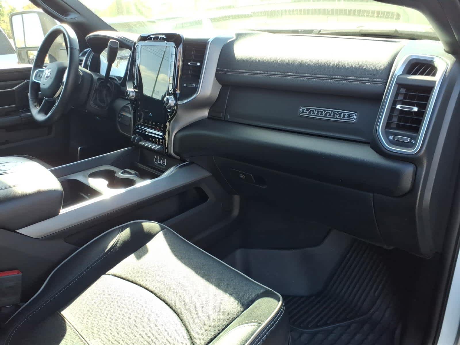 2024 RAM 2500 Laramie Crew Cab 4x4 6'4' Box