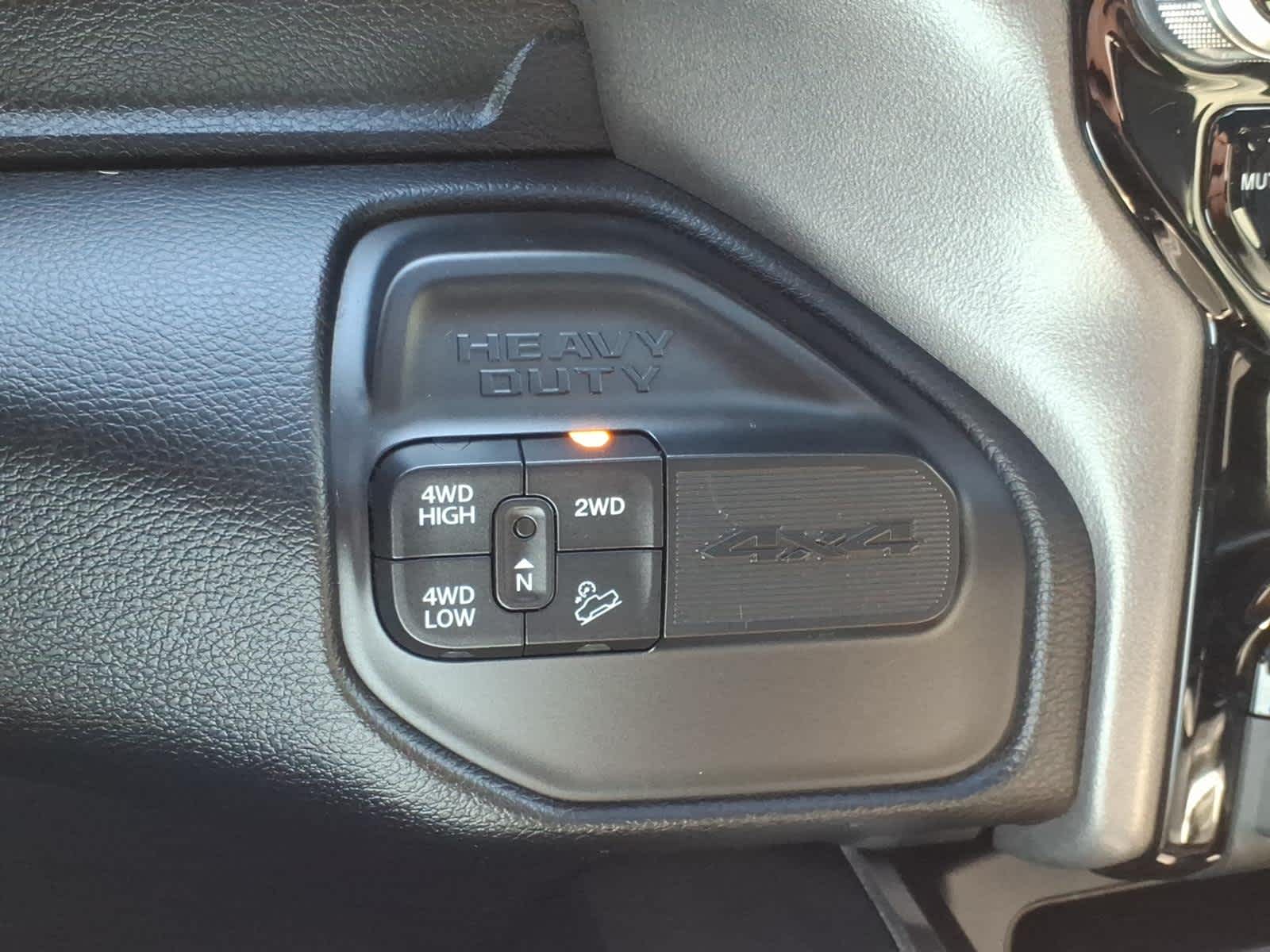 2020 RAM 2500 Laramie Crew Cab 4x4 8' Box