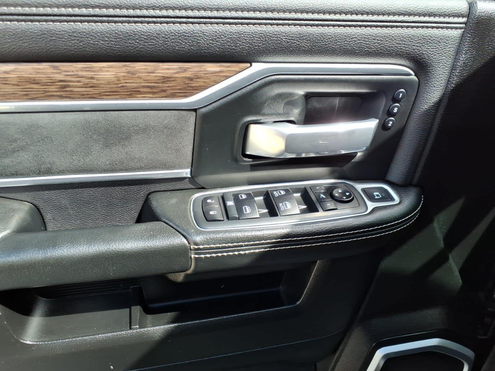 2020 RAM 2500 Laramie Mega Cab 4x4 6'4' Box