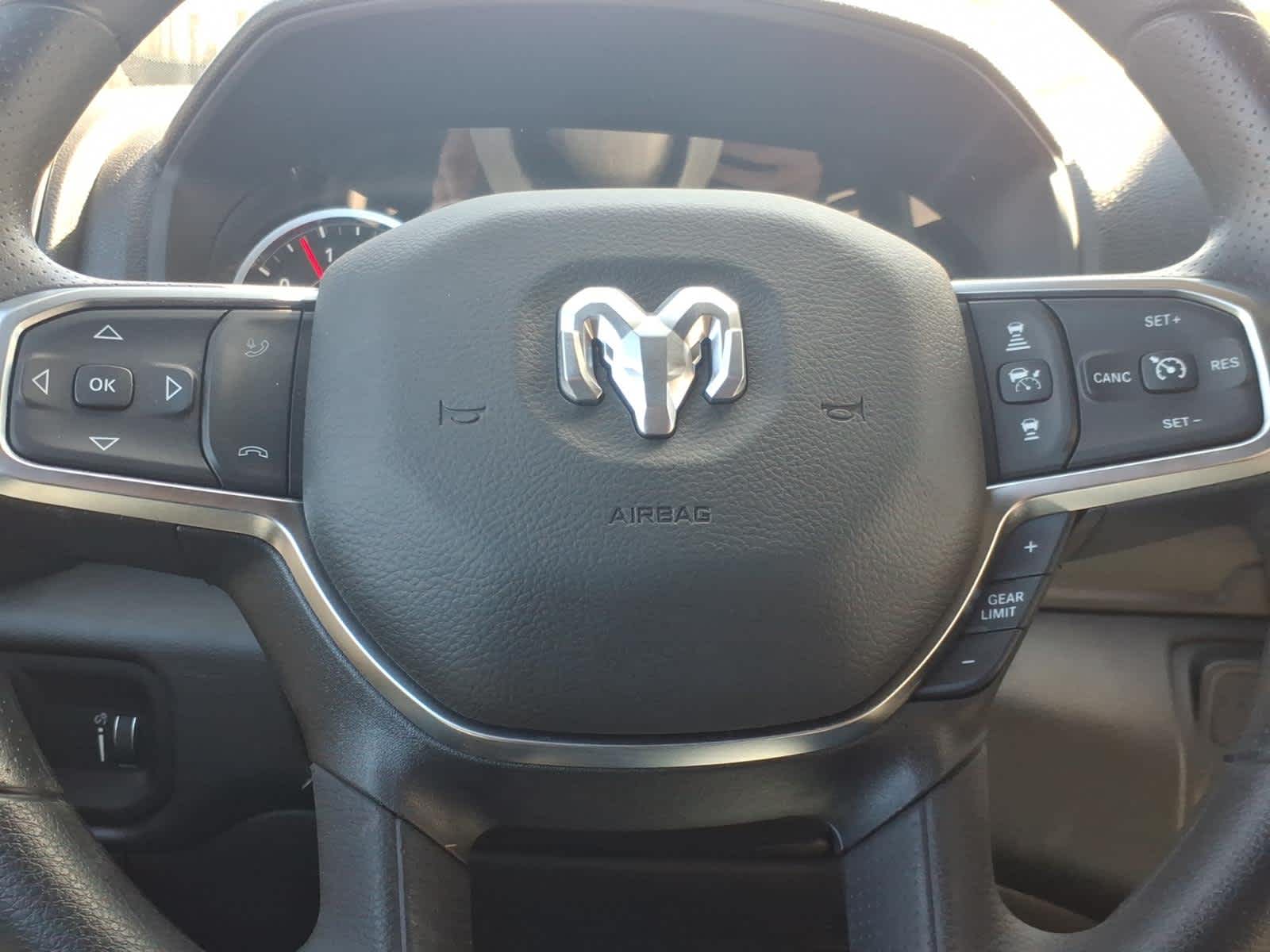 2026 RAM Ram 3500 Chassis Cab RAM 3500 TRADESMAN CREW CAB CHASSIS 4X4 60' CA